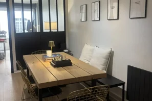 Open Space - 75017 - 2 postes - 400€
