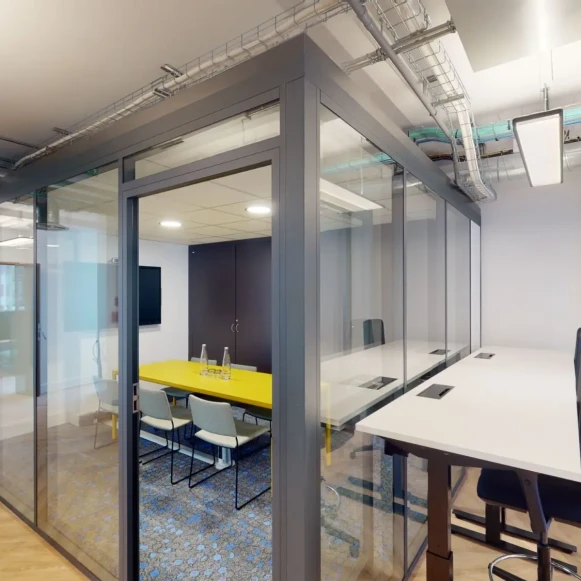 Espace indépendant 133 m² 30 postes Location bureau Rue des Petits Hôtels Paris 75010 - photo 12