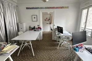 Bureau privé - 75010 - 4 postes - 2200€