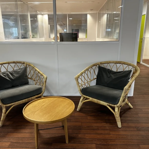 Bureau privé 33 m² 8 postes Coworking Rue Hoche Puteaux 92800 - photo 3