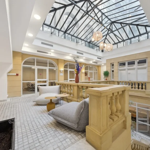 Espace indépendant 243 m² 36 postes Coworking Rue Louis Murat Paris 75008 - photo 1
