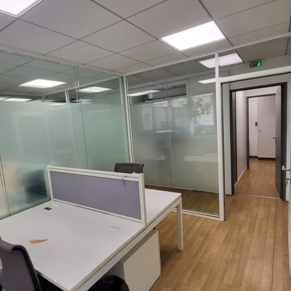 Bureau privé 36 m² 6 postes Location bureau Rue Louise Michel Levallois-Perret 92300 - photo 9