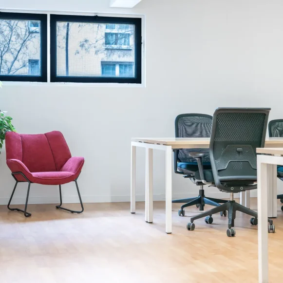 Bureau privé 28 m² 8 postes Coworking Avenue du Général Michel Bizot Paris 75012 - photo 2