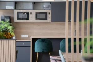 Bureau privé - 33700 - 3 postes - 651€