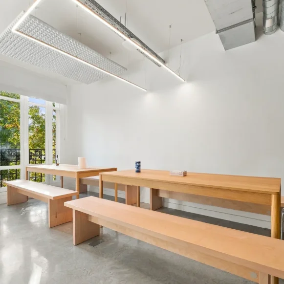 Espace indépendant 299 m² 50 postes Location bureau Rue Doudeauville Paris 75018 - photo 7