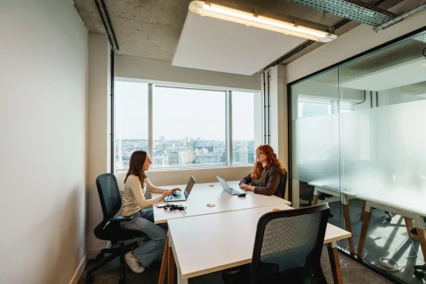 Bureau privé - 75012 - 3 postes - 2070€