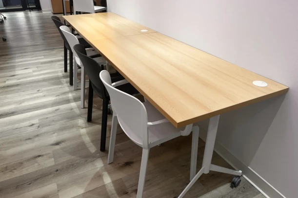 Bureau privé - 59500 - 18 postes - 2400€