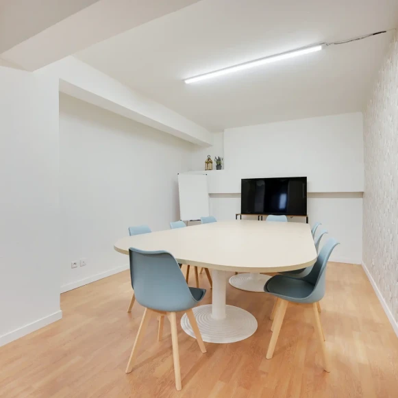 Bureau privé 22 m² 4 postes Coworking Avenue du Général Michel Bizot Paris 75012 - photo 6