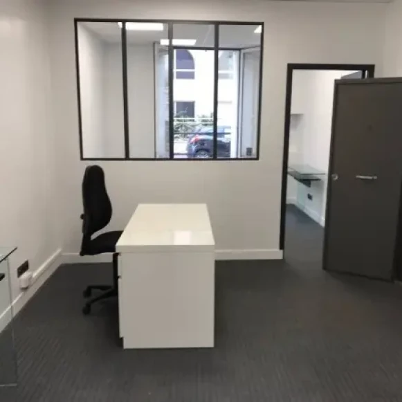 Espace indépendant 25 m² 4 postes Location bureau Rue Aristide Briand Levallois-Perret 92300 - photo 4