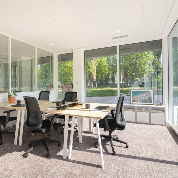 Bureau privé 20 m² 6 postes Coworking Rue Denis Papin Villeneuve-d'Ascq 59650 - photo 3