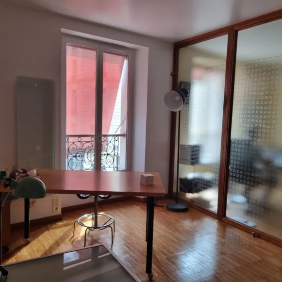 Bureau privé 13 m² 2 postes Coworking Rue du Faubourg Saint-Antoine Paris 75011 - photo 5