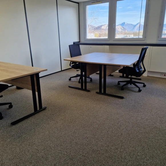 Bureau privé 13 m² 1 poste Location bureau Rue de l'Industrie Varces-Allières-et-Risset 38760 - photo 1