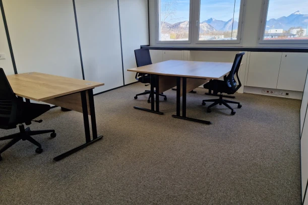 Bureau privé - 38760 - 1 poste - 220€