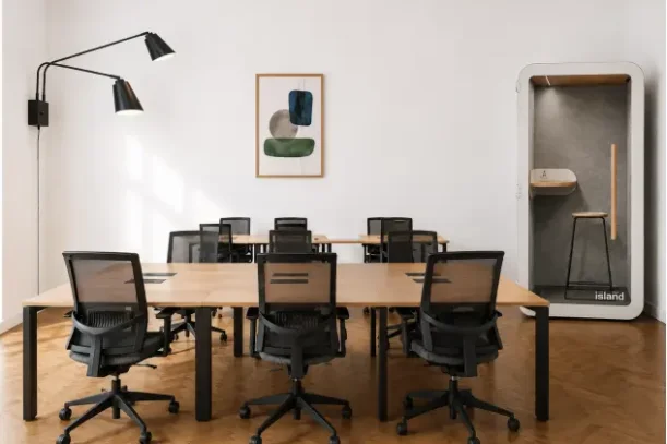 Espace indépendant - 75008 - 28 postes - 18500€