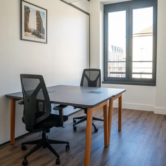 Bureau privé 4 m² 1 poste Location bureau Rue Saint-Jean Nancy 54000 - photo 1