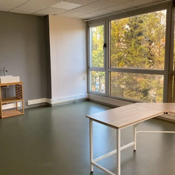Bureau privé 29 m² 3 postes Location bureau Chemin de la Chasse Colomiers 31770 - photo 1