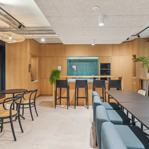 Bureau privé 24 m² 6 postes Location bureau Rue Victor Hugo Levallois-Perret 92300 - photo 6