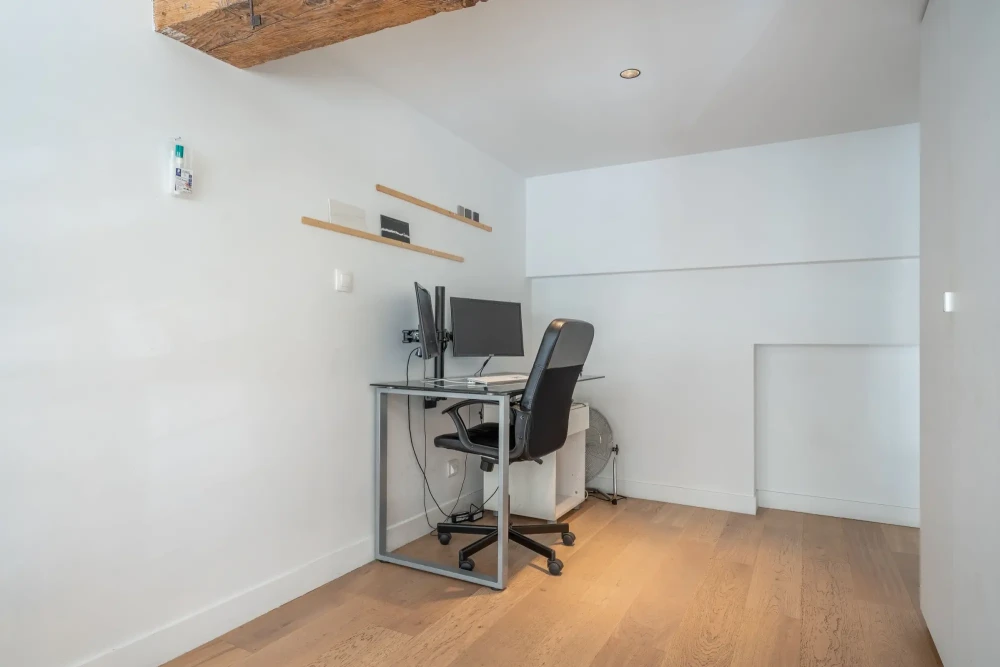 Bureau privé - 69002 - 10 postes - 1500€