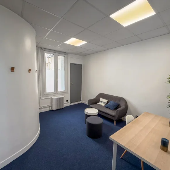 Espace indépendant 25 m² 4 postes Location bureau Rue Aristide Briand Levallois-Perret 92300 - photo 5