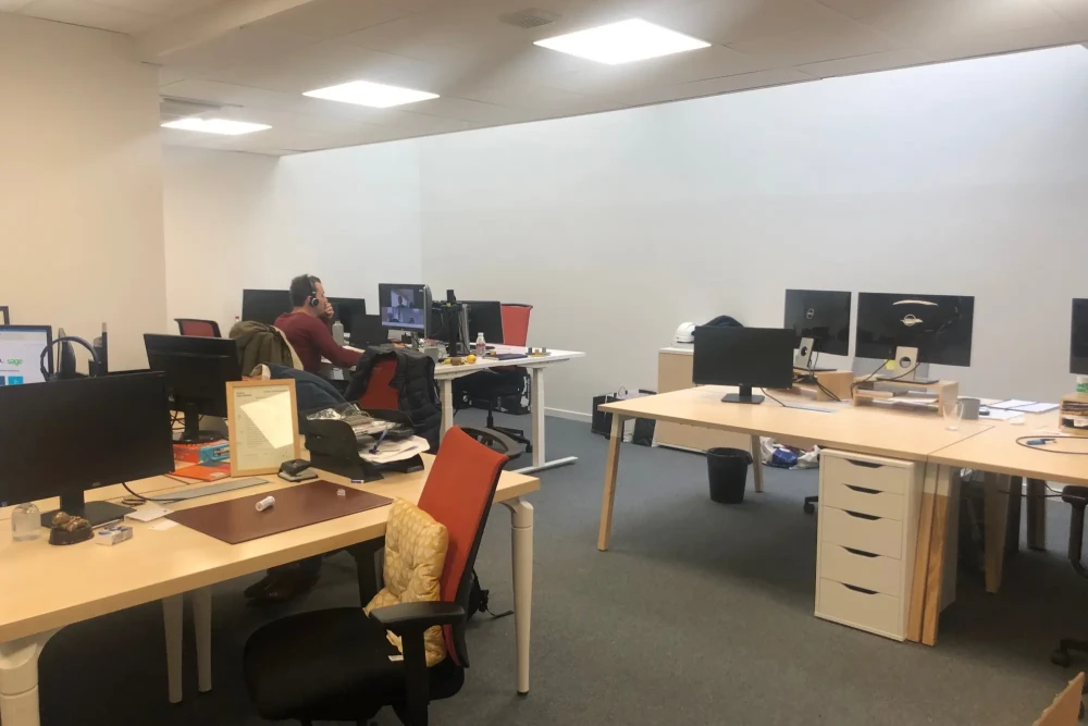 Bureau privé - 69002 - 6 postes - 1650€