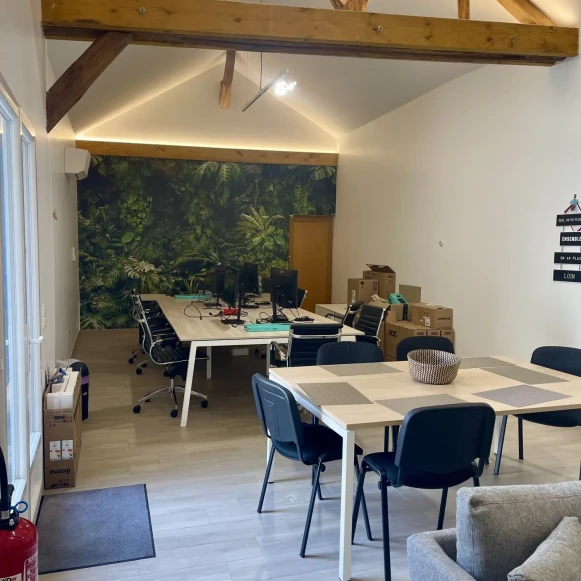 Open Space  12 postes Coworking Rue de la Madeleine Brie-Comte-Robert 77170 - photo 3