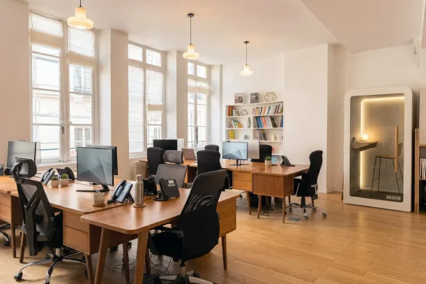 Bureau privé - 75003 - 10 postes - 4990€