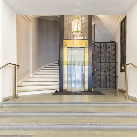Espace indépendant 250 m² 32 postes Location bureau Rue Taitbout Paris 75009 - photo 9