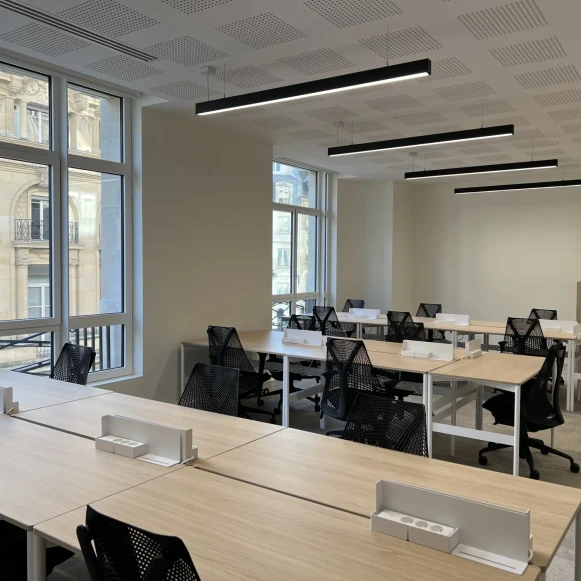 Bureau privé 61 m² 20 postes Coworking Rue du Louvre Paris 75002 - photo 4