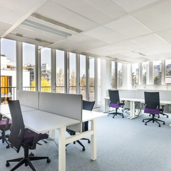 Bureau privé 60 m² 12 postes Coworking Rue Philidor Paris 75020 - photo 1