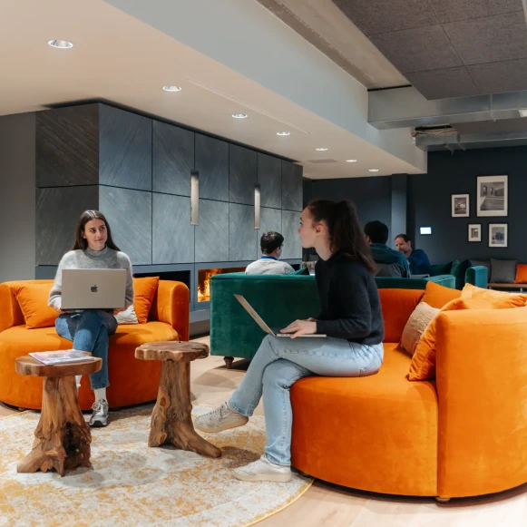 Bureau privé 288 m² 30 postes Coworking Chemin du Vieux Chêne Meylan 38240 - photo 1