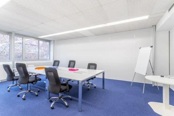 Bureau privé - 69003 - 8 postes - 2280€