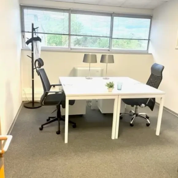 Bureau privé 15 m² 2 postes Coworking Chemin de la Crabe Toulouse 31300 - photo 10