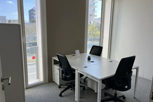 Bureau privé - 44000 - 3 postes - 1356€