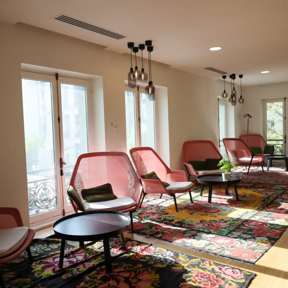 Espace indépendant 1 000 m² 250 postes Location bureau Rue du Louvre Paris 75001 - photo 1