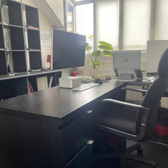 Bureau privé 8 m² 2 postes Location bureau Avenue de la République Paris 75011 - photo 1