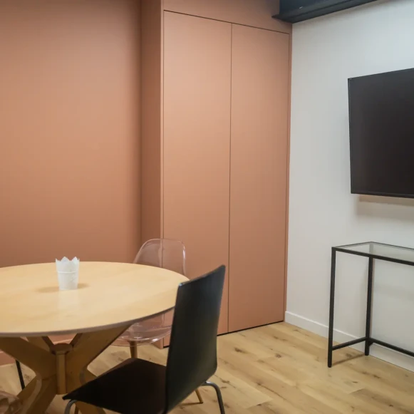 Bureau privé 24 m² 4 postes Coworking Rue de la Planchonnais Sainte-Luce-sur-Loire 44980 - photo 5