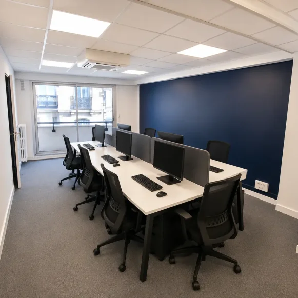 Espace indépendant 60 m² 12 postes Location bureau Rue de Courcelles Paris 75017 - photo 2