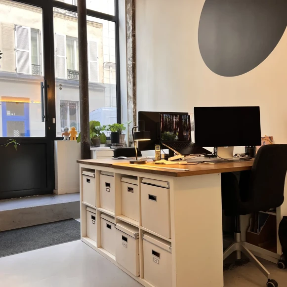 Bureau privé 9 m² 1 poste Location bureau Rue des Trois Bornes Paris 75011 - photo 9