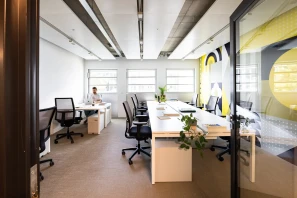 Bureau privé - 75011 - 9 postes - 7380€