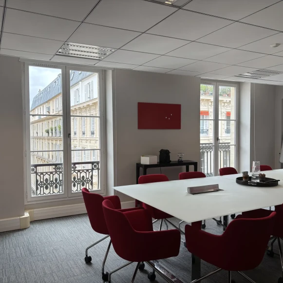Bureau privé 100 m² 18 postes Location bureau Rue Pasquier Paris 75008 - photo 9