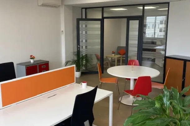 Bureau privé - 13290 - 5 postes - 1500€