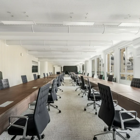 Espace indépendant 434 m² 77 postes Location bureau Rue Saint Denis Paris 75002 - photo 2