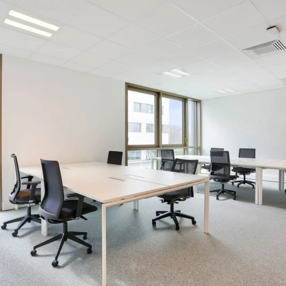 Bureau privé 21 m² 4 postes Coworking Avenue des Champs Blancs Cesson-Sévigné 35510 - photo 3