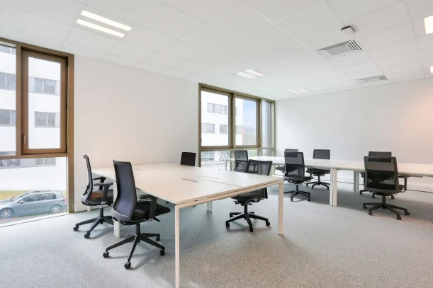 Espace indépendant - 35510 - 80 postes - 25000€