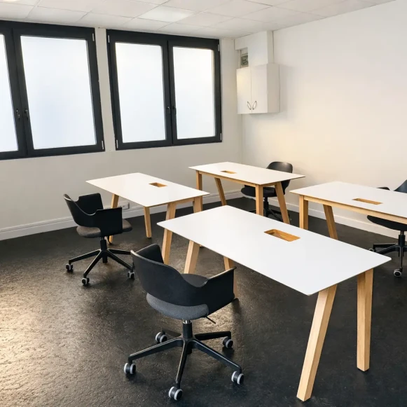 Espace indépendant 53 m² 8 postes Coworking Rue Hélène Paris 75017 - photo 3