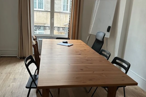 Bureau privé - 54000 - 7 postes - 980€