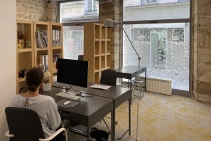 Open Space - 75002 - 1 poste - 320€