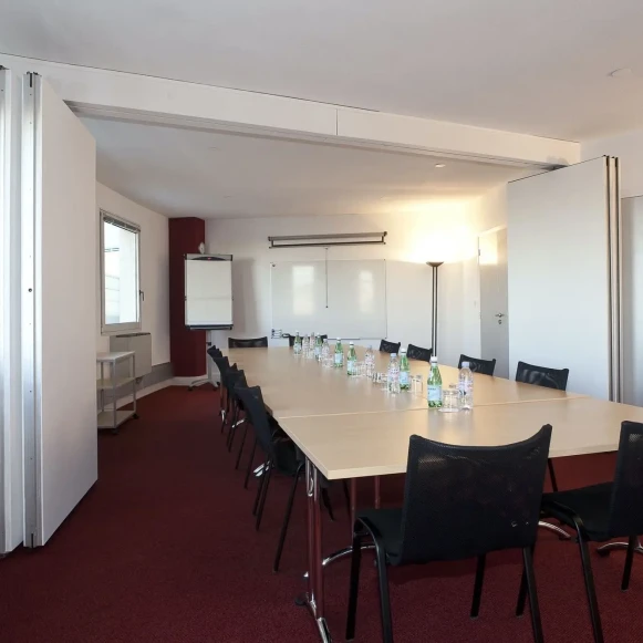 Bureau privé 20 m² 4 postes Location bureau Boulevard des Jardiniers Nice 06200 - photo 18