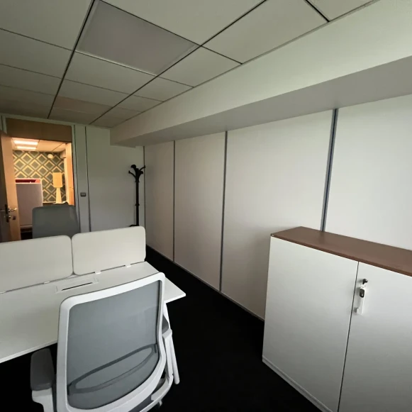 Bureau privé 10 m² 2 postes Location bureau Avenue d'Italie Paris 75013 - photo 6