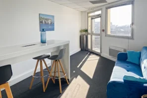 Bureau privé - 76100 - 5 postes - 1027€